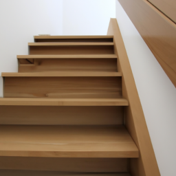 Escalier en Bois : Alliance Parfaite entre Tradition et Modernité pour un Intérieur Accueillant Saint-Omer